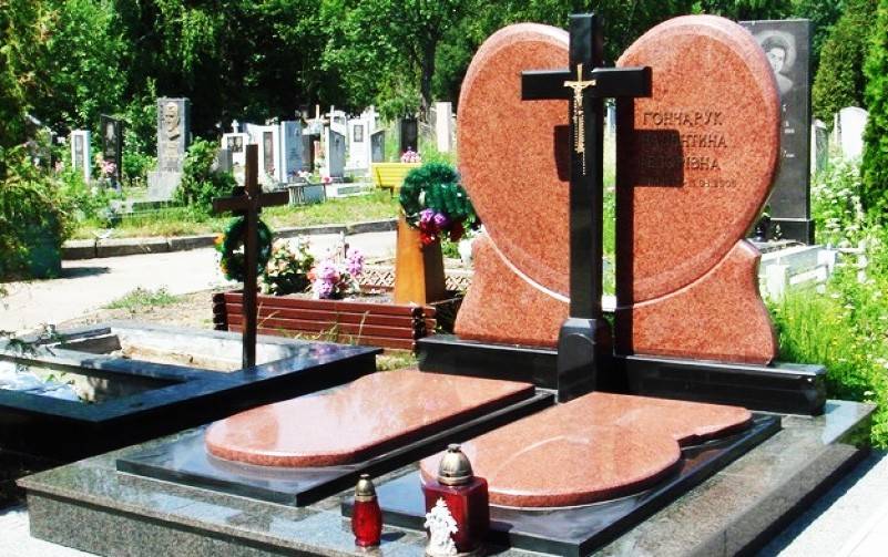 Памятник гранитный