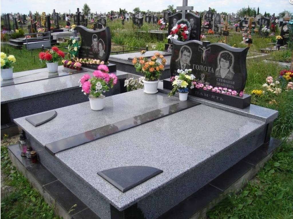 Горизонтальный памятник