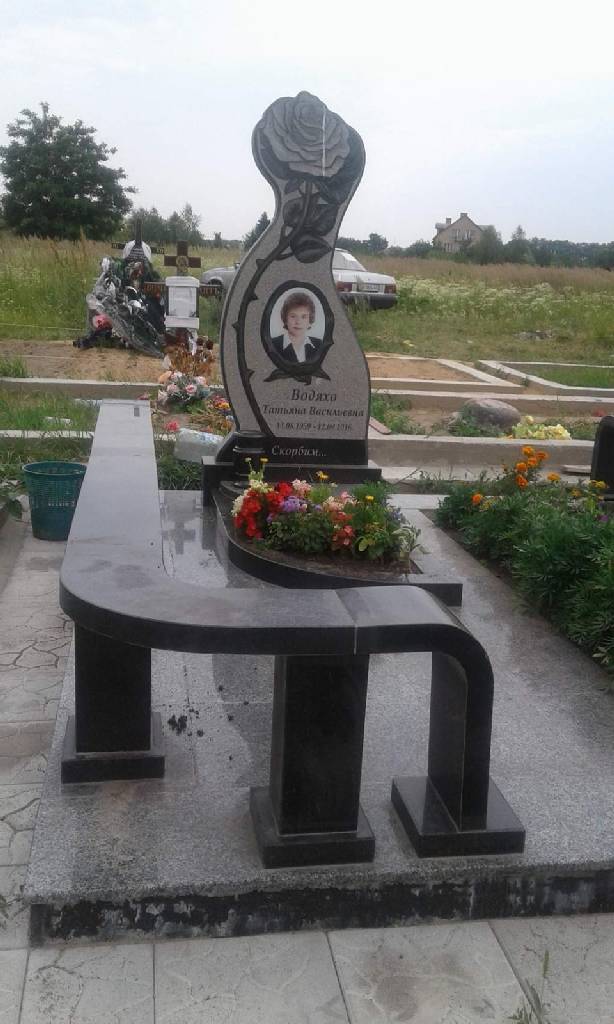 Лавка и столик на могилу