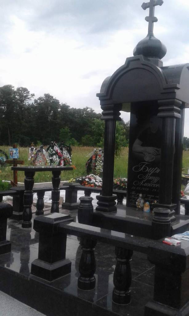 Эксклюзивный памятник