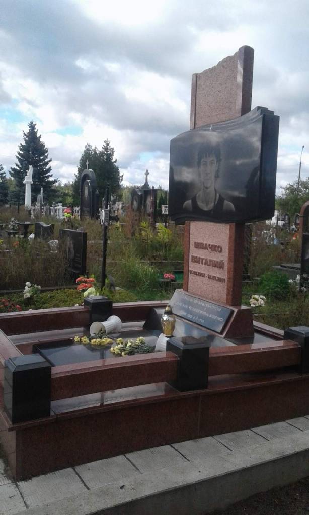 Эксклюзивный памятник