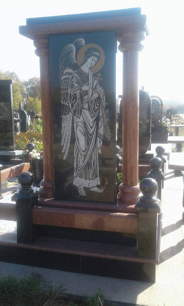 Художественное оформление памятника