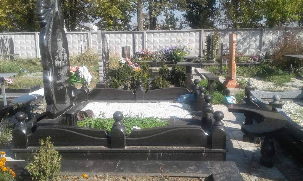 Цоколь под памятник