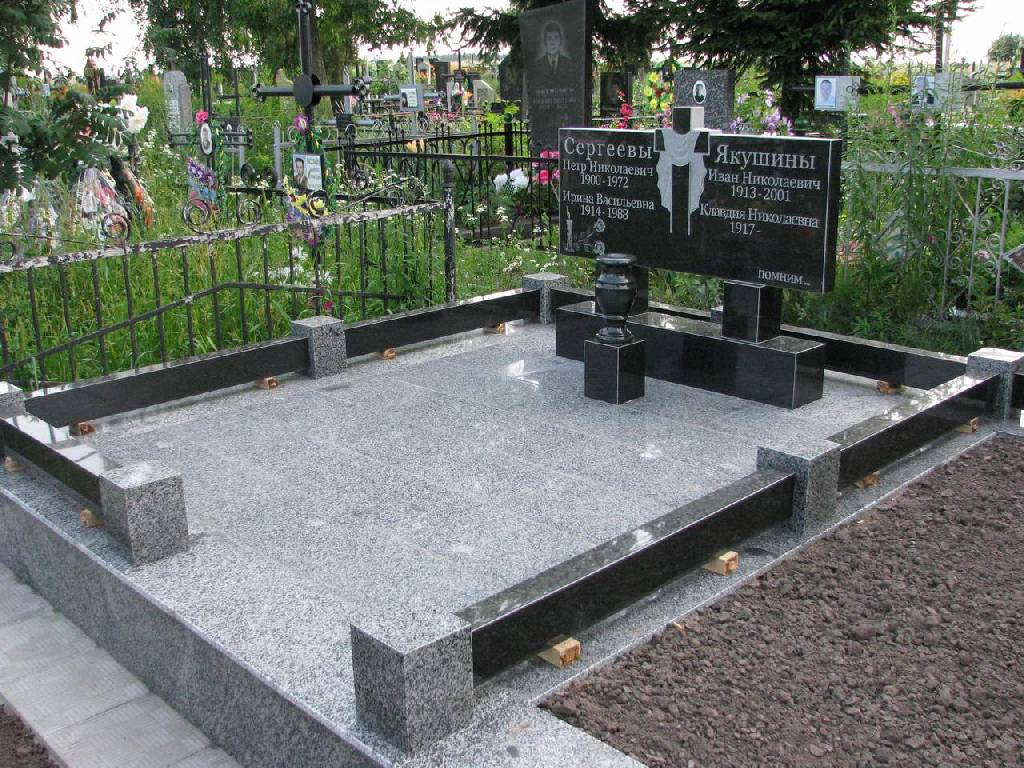 Заливка плато под памятник