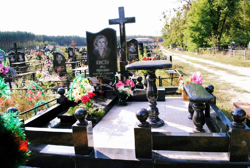 Вертикальный памятник