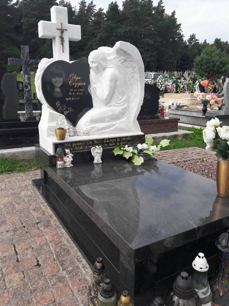 Комплекс из гранита и мрамора