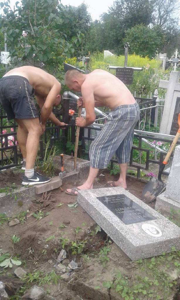 Монтажные/демонтажные работы памятника