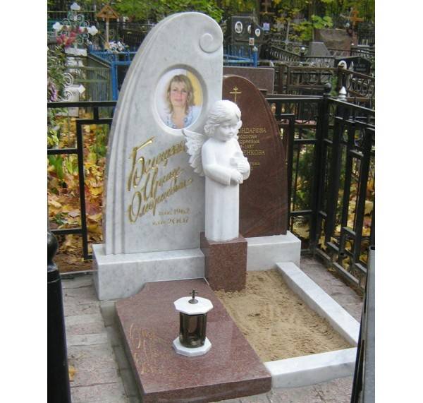 Комплекс из гранита и мрамора